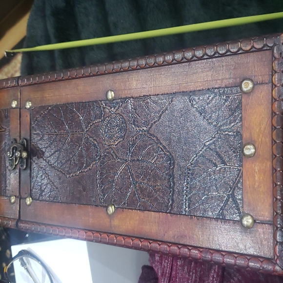 Vintage Wooden Treasure Box - Picture 14 of 14